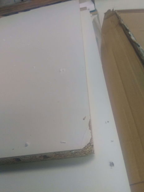 Comodă Sallosa 4 (alb + alb lucios) *resigilat