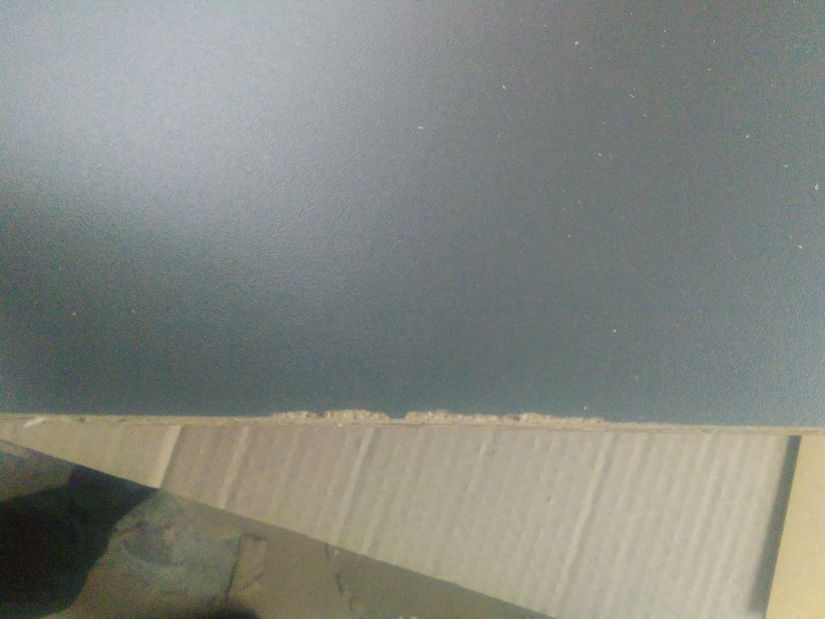 Komód Crueldad (grafit + fehér) *bazár