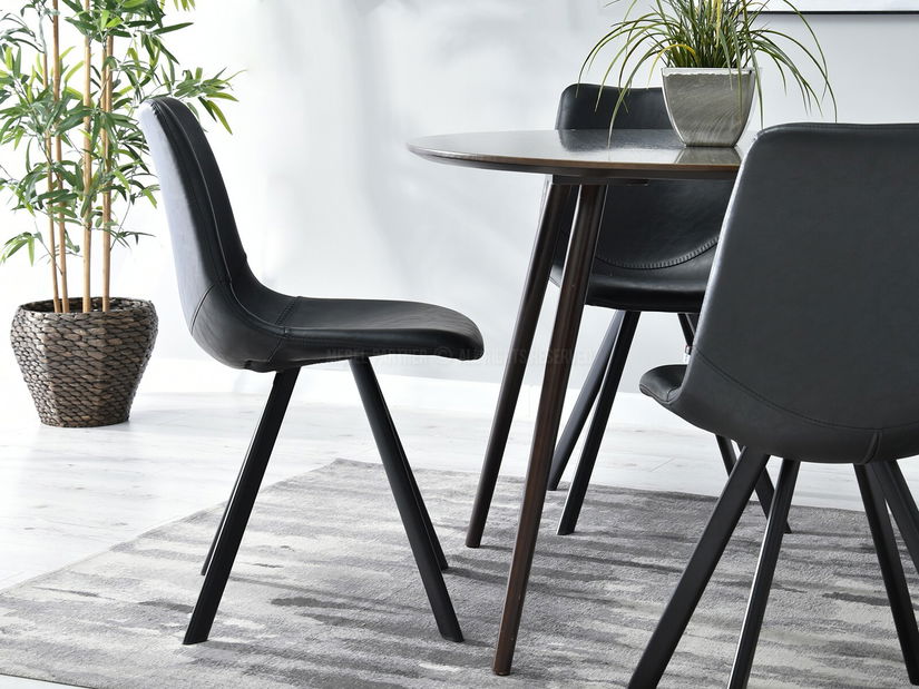 Stolica Petra (crna)