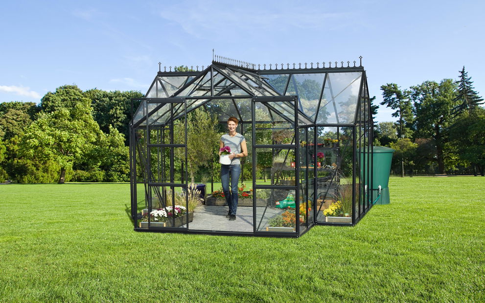 Különleges stílusú üvegház Sirius 13000 (szilárd üveg + porszórt fekete)
