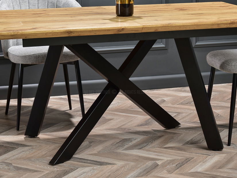 Blagovaonski stol Timmy (hrast + crna)