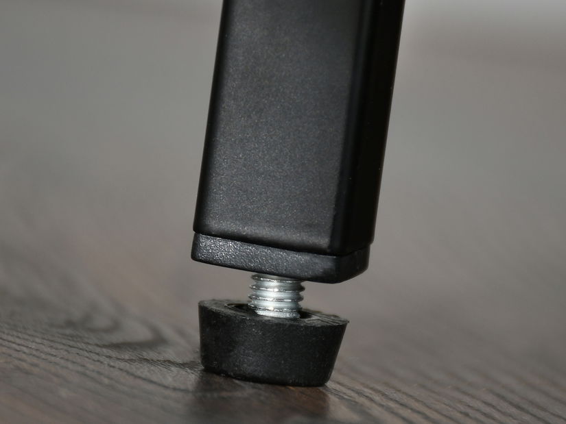 Nočný stolík Subsidios (čierna)