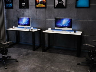 Gaming PC stol Gamer S (bijela + crna) (s RGB LED rasvjetom)