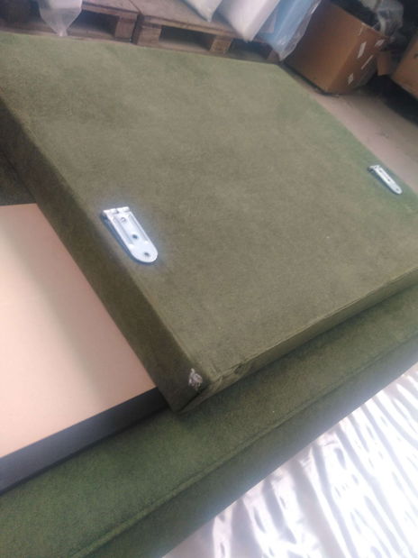 Pohovka Lestat (zelená) (P) *bazár