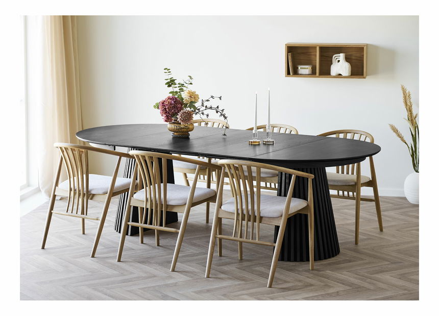 Blagovaonski stol Omirina 4 (crna)