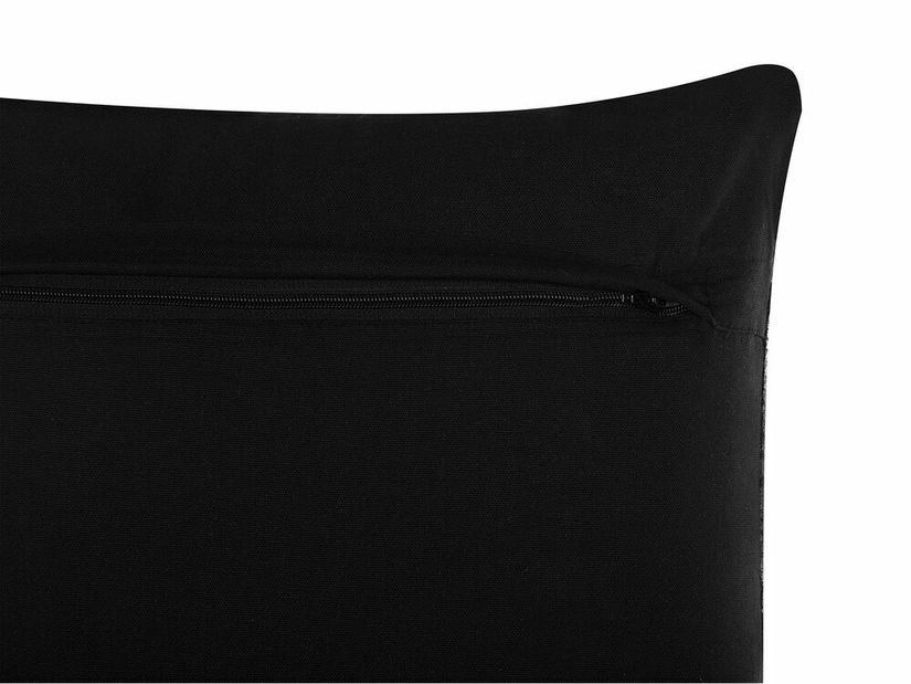 Pernă Kilwa (distinctiv)