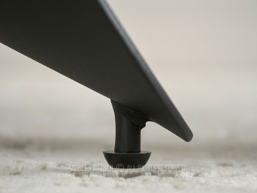 Masă sufragerie Preparan (marmură + negru)