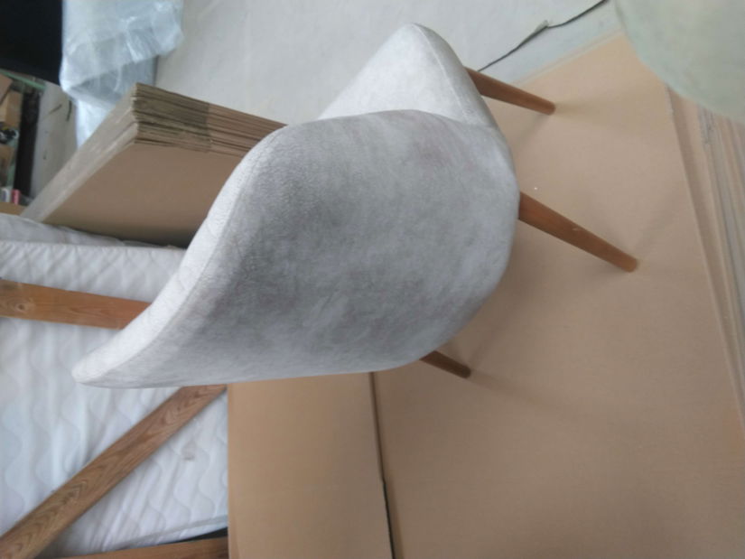 Étkezőszék Alf (krém + dió) *bazár