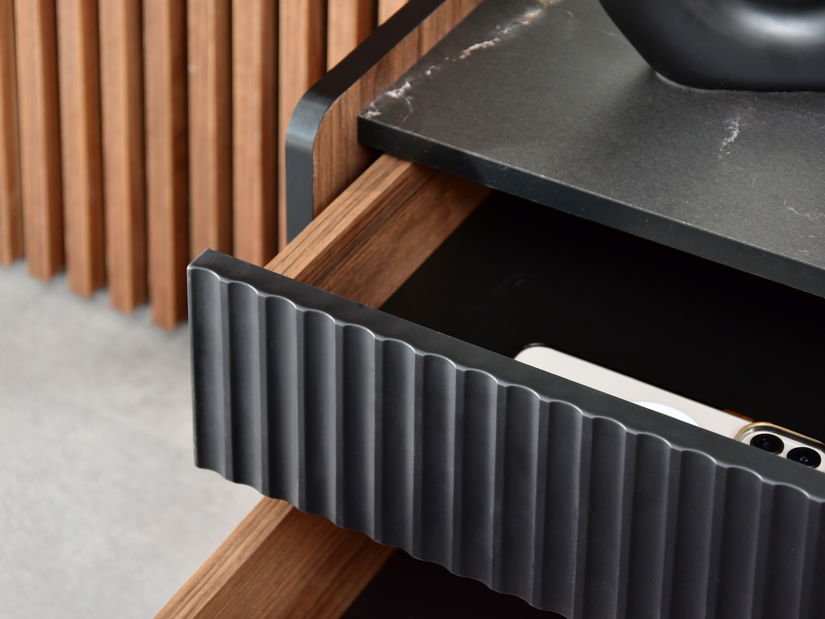 Nočný stolík Protegidas P12 (čierna)