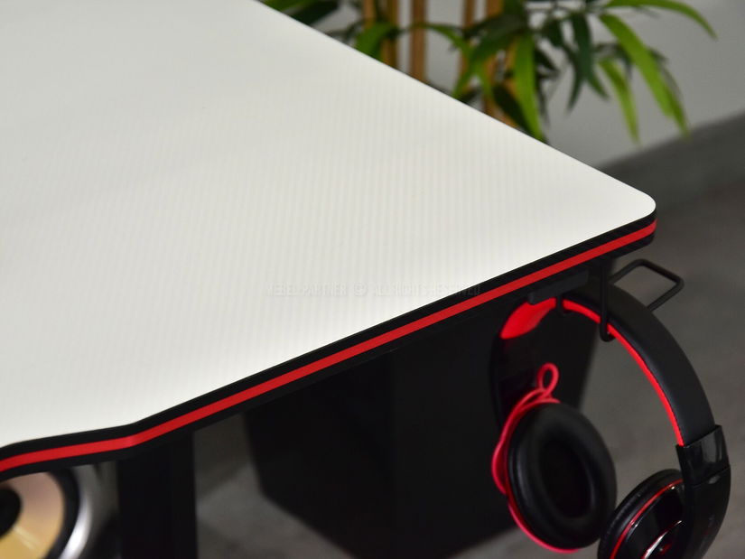 PC asztal Matts 140 (fehér + fekete)