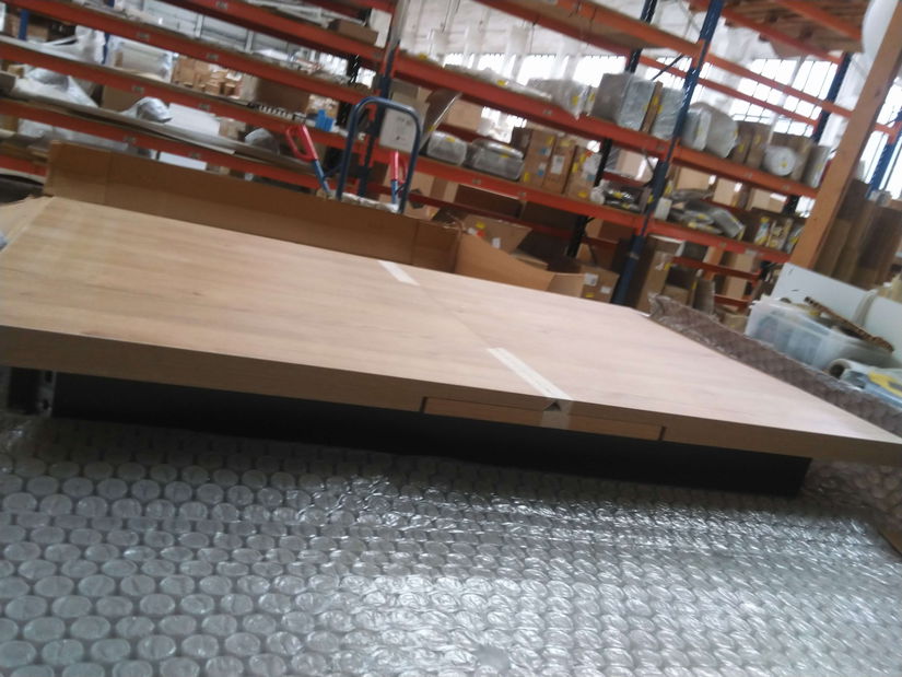 Széthúzható étkezőasztal (6 fő részére) Oleander (fekete) *bazár