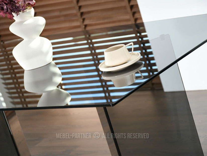 Masă sufragerie Fernandez (sticlă fumurie)