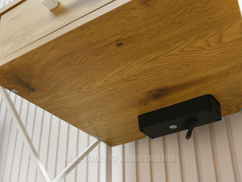 Nočný stolík Torry (dub + biela)