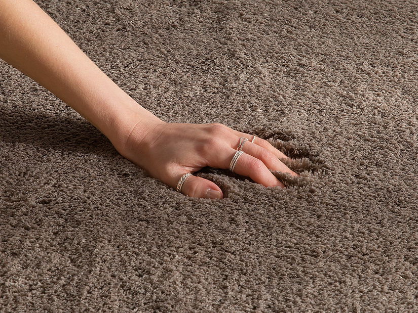 Tepih 300 cm Emeralda (svijetlo smeđa)