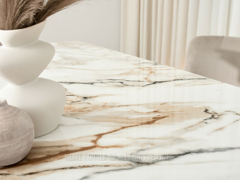 Blagovaonski stol Carteles (mramor + crna)