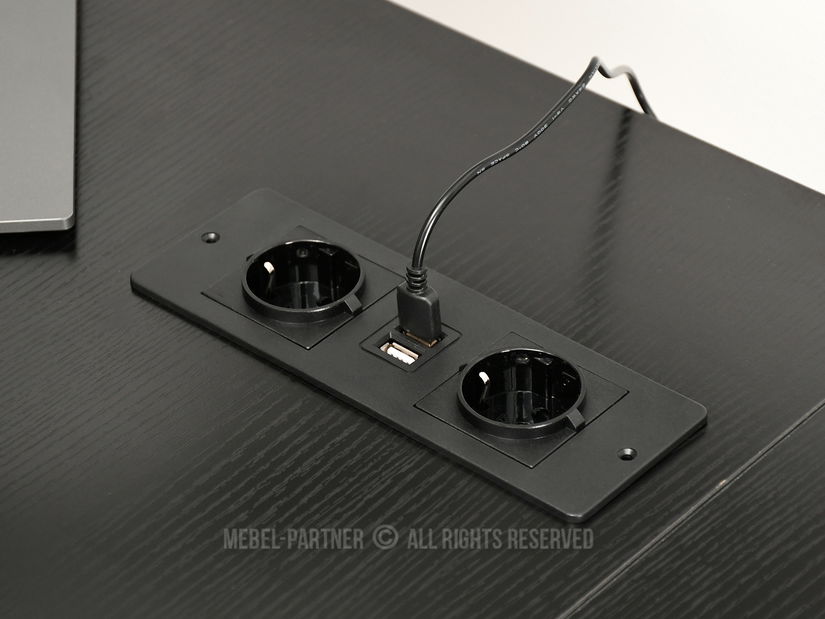 PC asztal Matts C (fekete fa + fekete)