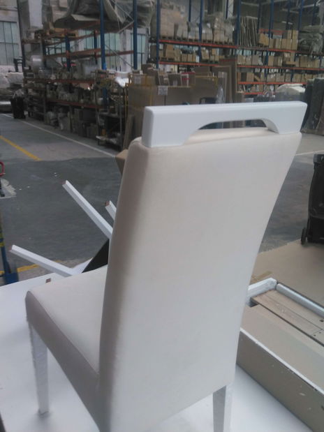 Scaun sufragerie JK79 (bej + alb) *resigilat