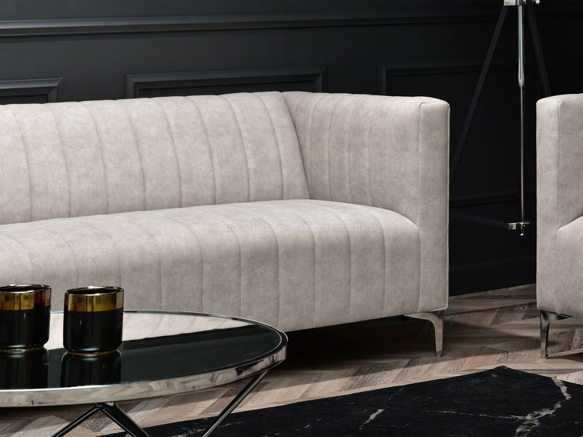 Canapea Canapea trei locuri Recalentada (nisipiu + crom)