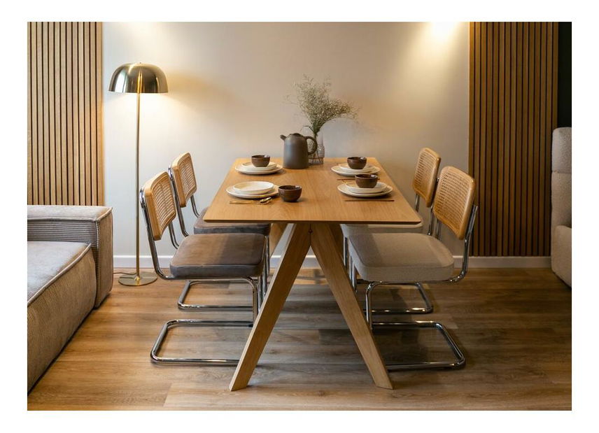 Jedálenský stôl Amey (pre 6 osôb) (dub prírodný)