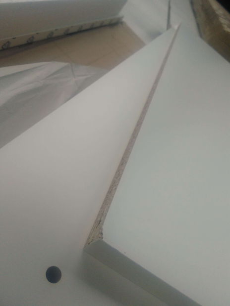 Comodă Sallosa 4 (alb + alb lucios) *resigilat