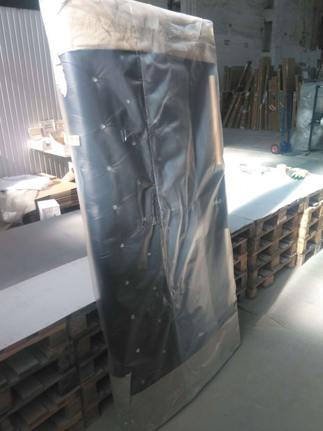 Kontinentalni krevet Enoa (crna) *outlet moguća oštećenja