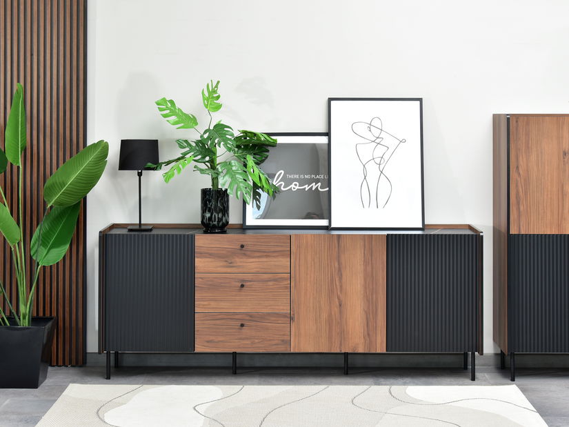 Komoda Protegidas P06 (čierna)