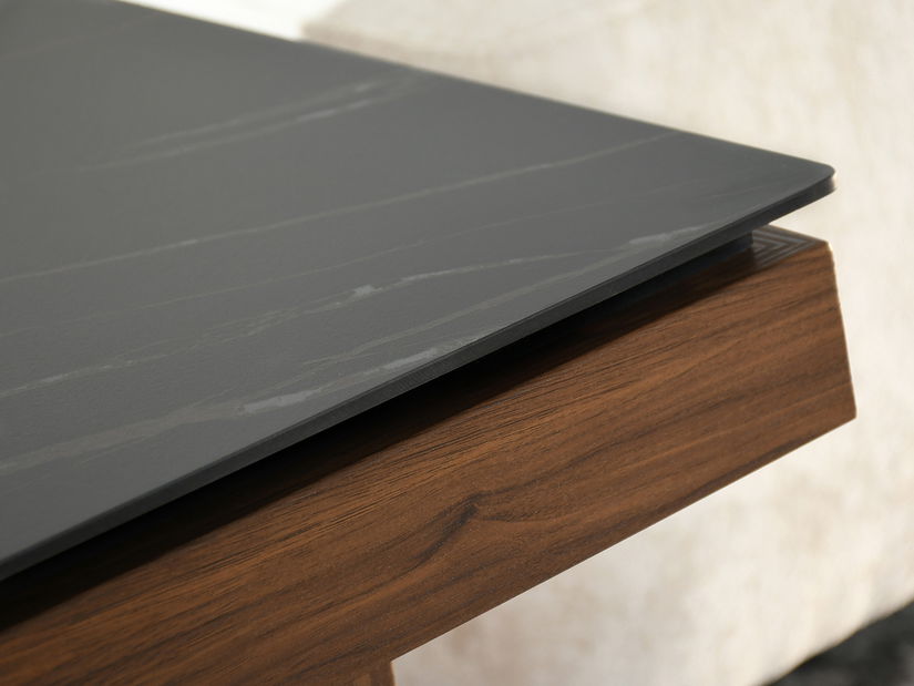 Konferenčný stolík Aventajaban (čierna)