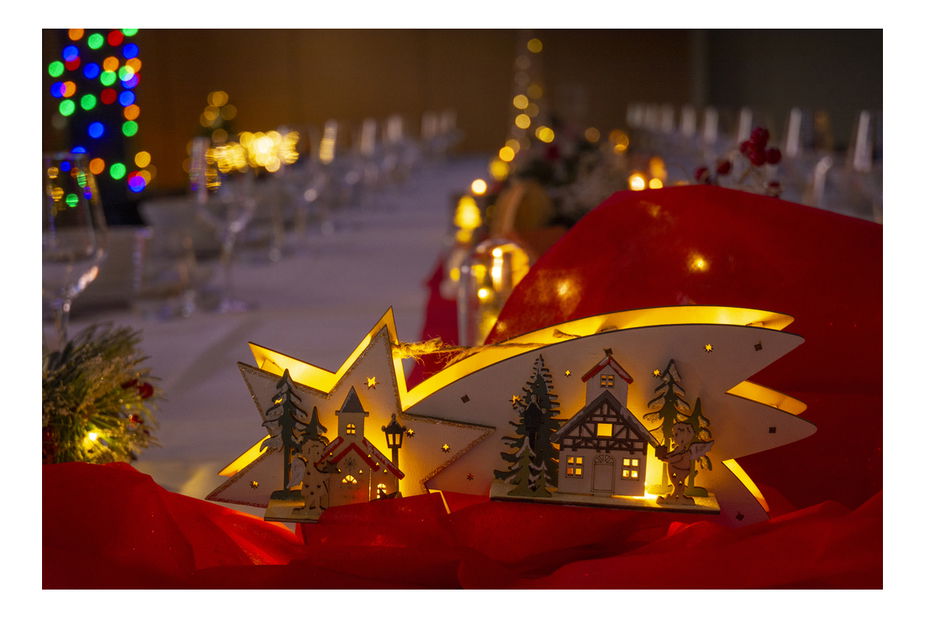 Vianočná padajúca hviezda Retlux RXL 313