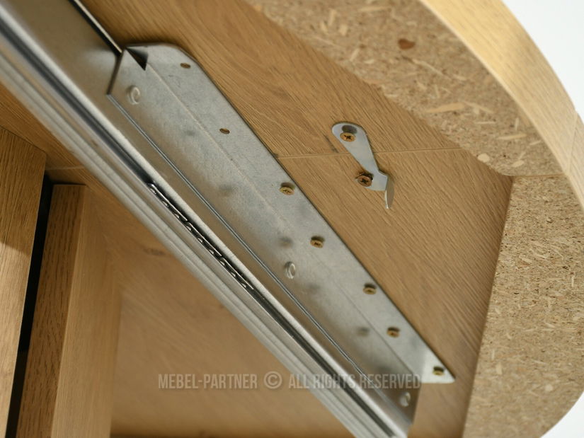 Blagovaonski stol Subia (hrast)