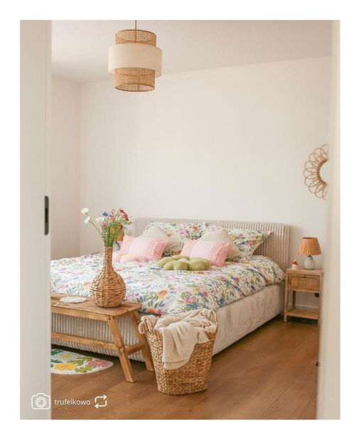 Pat matrimonial 140 cm Tulia 140 (crem + negru)