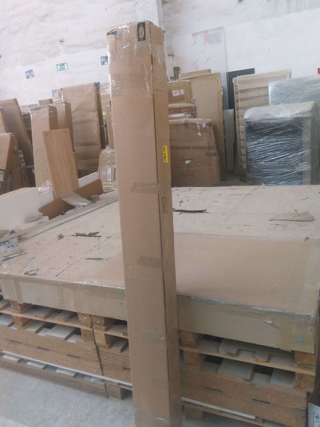 Kontinentalni krevet Enoa (crna) *outlet moguća oštećenja