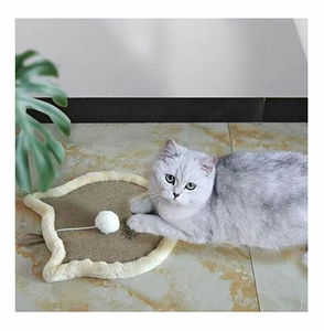 Škrabadlo pre mačičky Kendy (krémová)