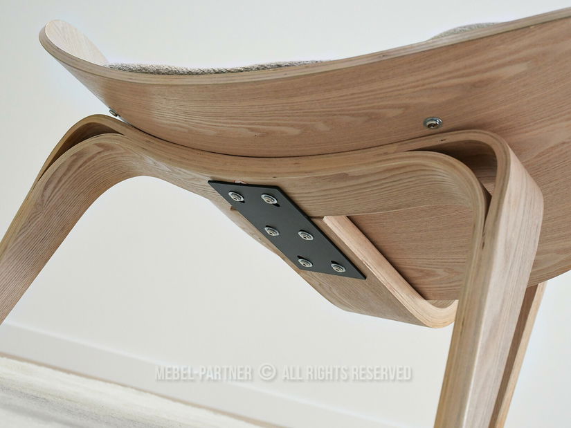 Kreslo Ronaldo (dub)