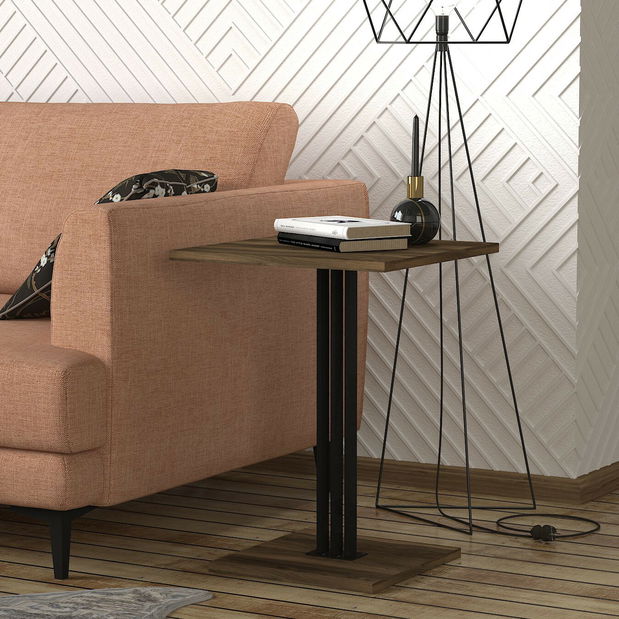 Príručný stolík Hillo