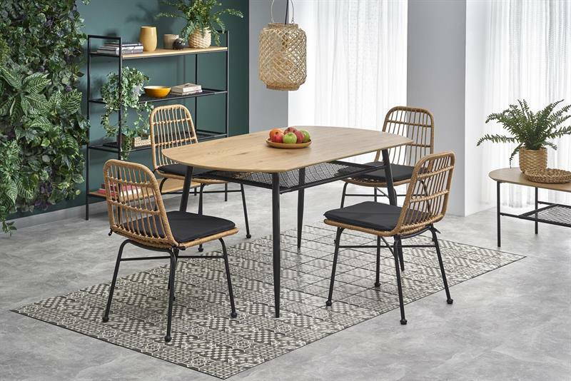 Blagovaonski stol- Halmar