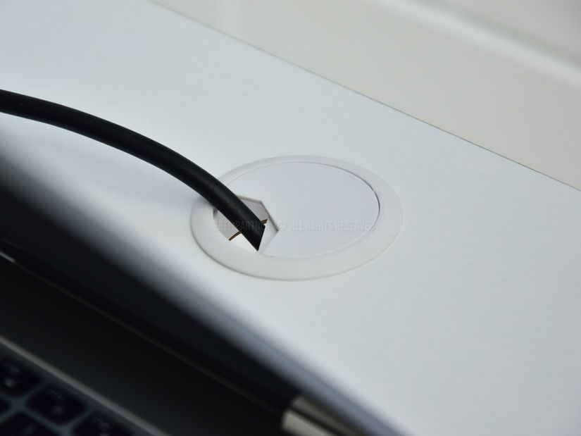 PC stolík Wilhelm (biela)