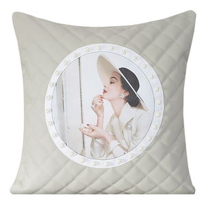 Pernă decorativă 45X45 cm Madam (metalică) (1 buc)