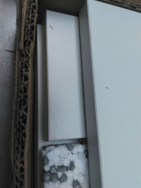 Perete living Ramon I (alb + negru lucios) (cu iluminat) *resigilat