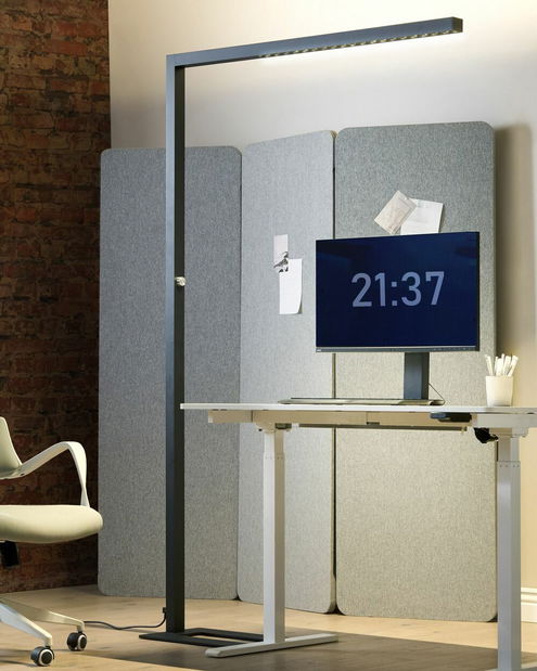 Stojanová lampa Situla (čierna) 