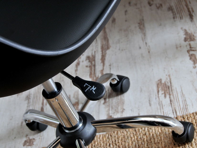 Szék Large Move (fekete + fehér)