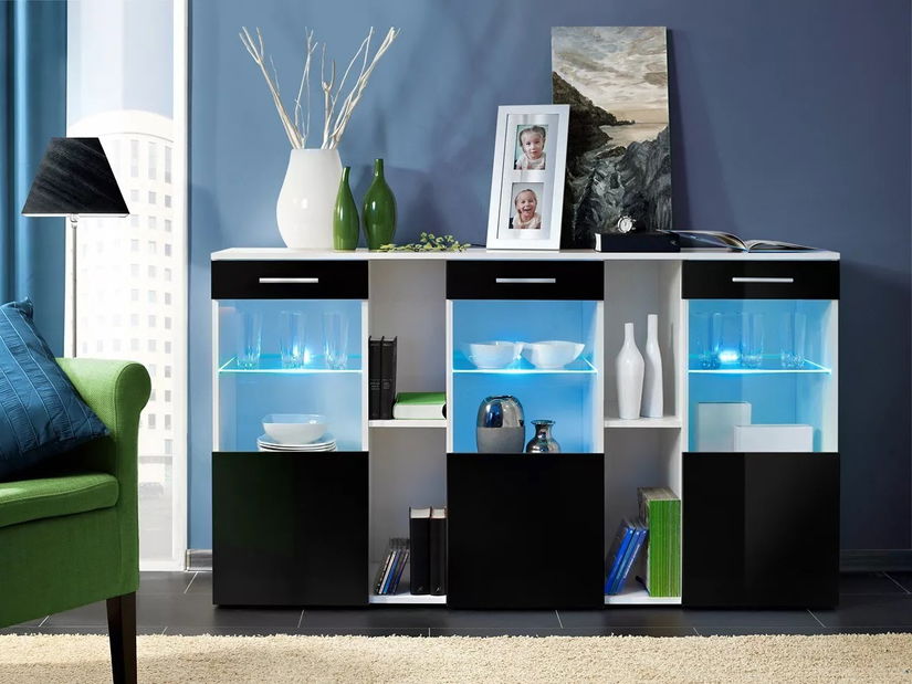 Vitrin Delila 23 WS DS (fehér + fényes fekete) (világítással)