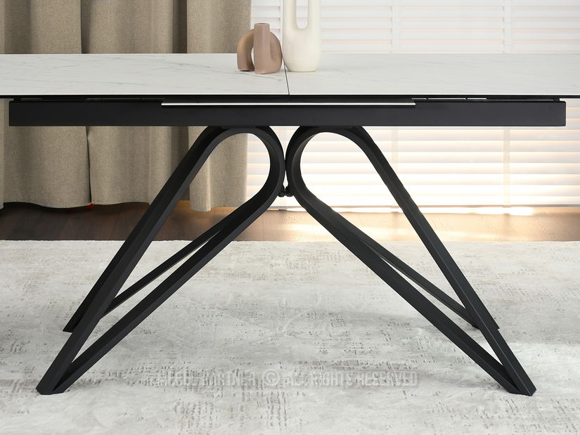 Blagovaonski stol Venda (bijeli mramor + crna)