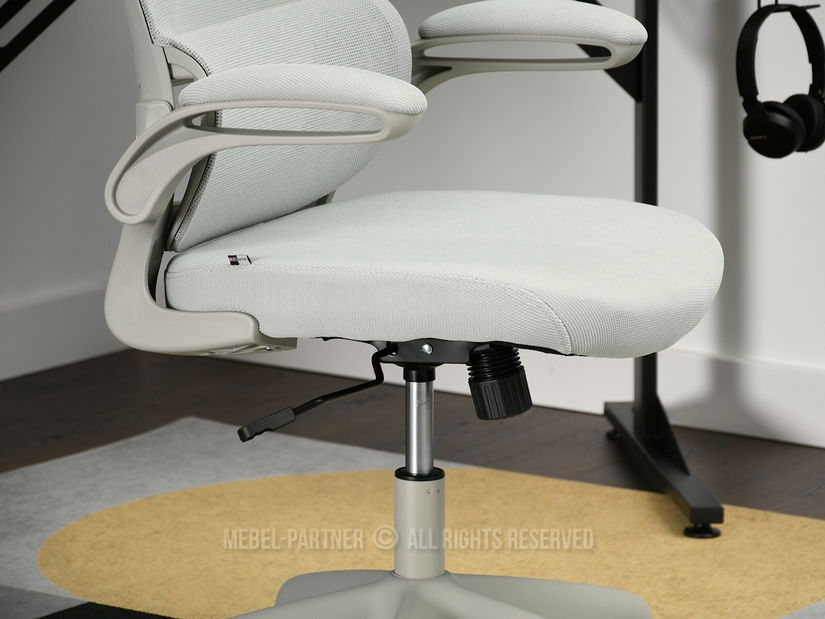 Stolička Bastet (sivá)