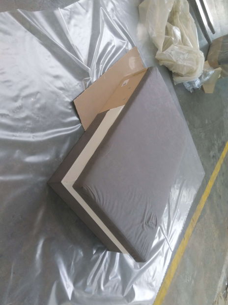 Rohová sedačka Hasina (sivá + čierna) (s poličkou a taburetkou) (s bonell pružinami) (P) *bazár