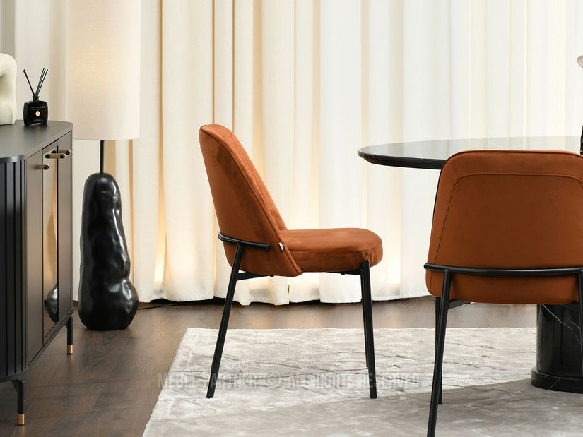 Jedálenská stolička Evidencias (čierna)