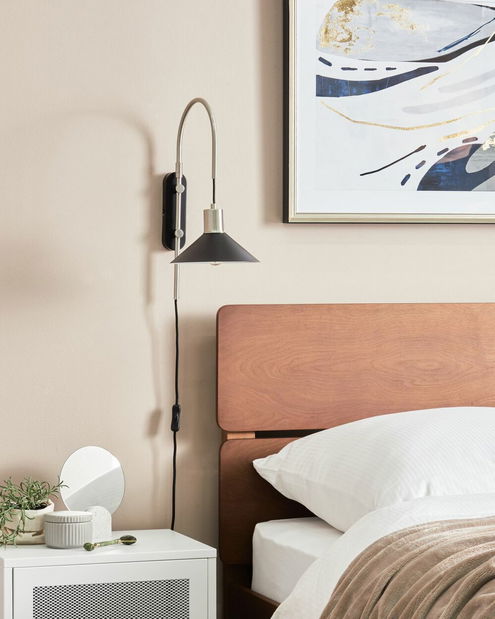 Nástenné osvetlenie Sanctio (čierna) 