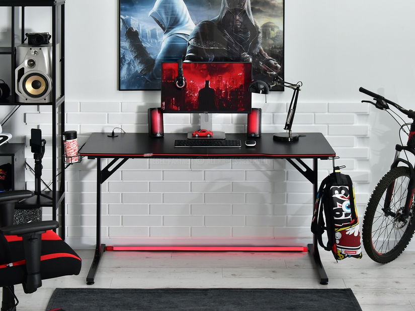 PC stolík Matts 140 (čierna)