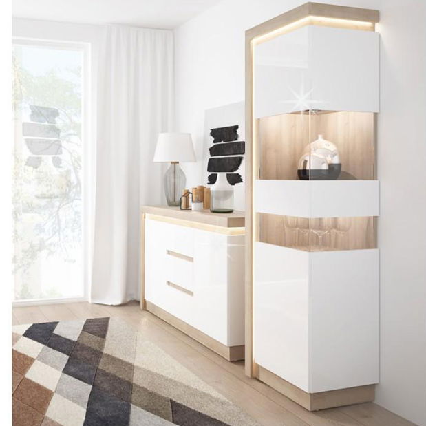 Vitrína Leonan 03 (s osvetlením) (L)