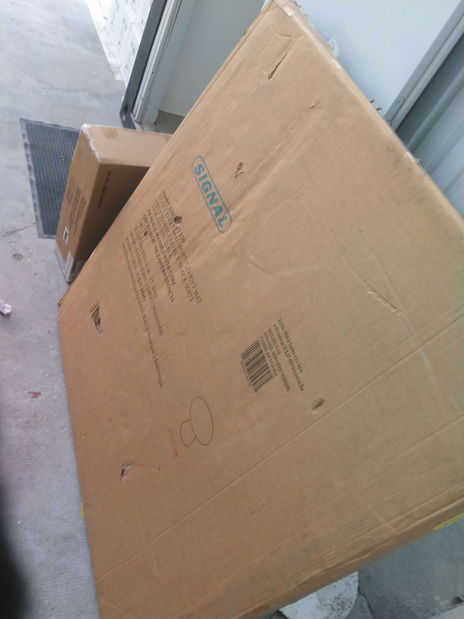 Masă de sufragerie – Signal – Alphonse (gri + negru) (pentru 4 persoane) *resigilat