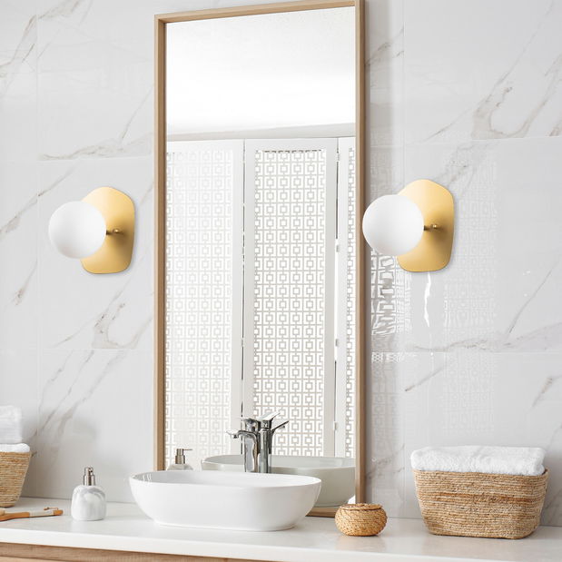 Zidna svjetiljka Wella 11670